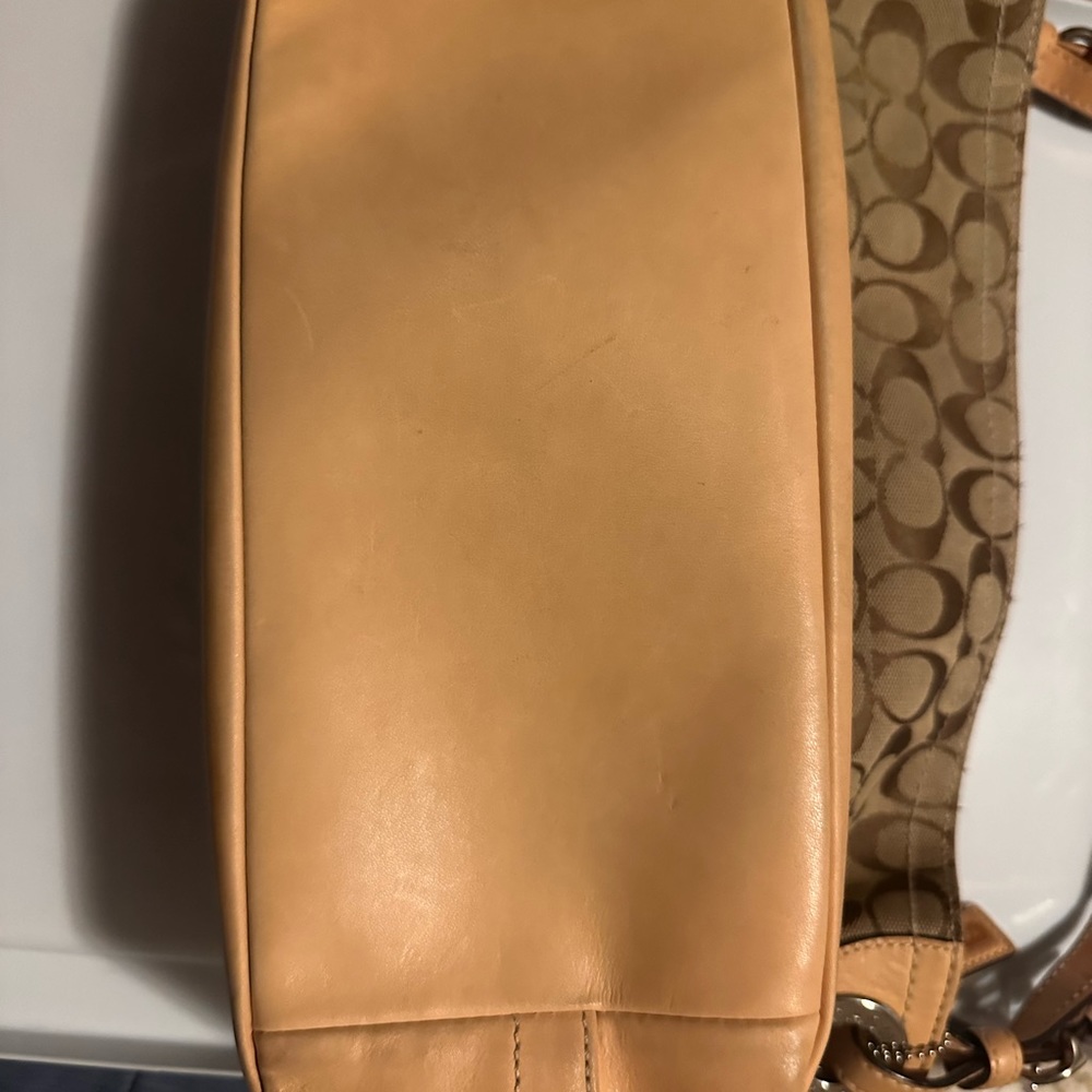 Coach Signature C Tote light camel & tan